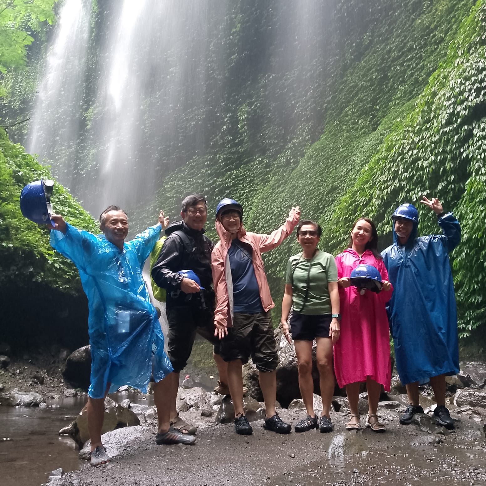 tumpak sewu tour
